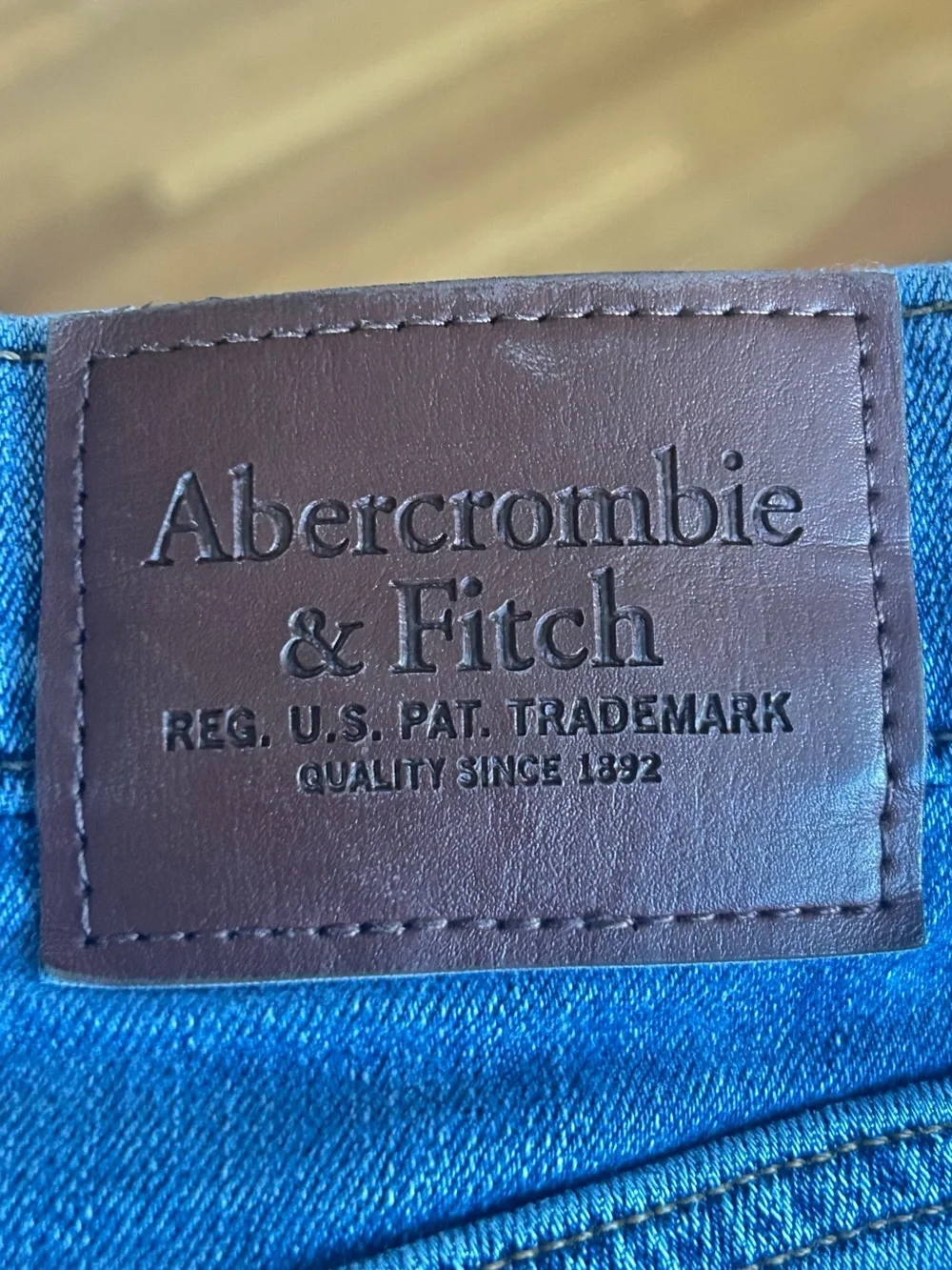 Abercrombie & Fitch Men’s Medium Blue Slim Straight Jeans 30W 32L